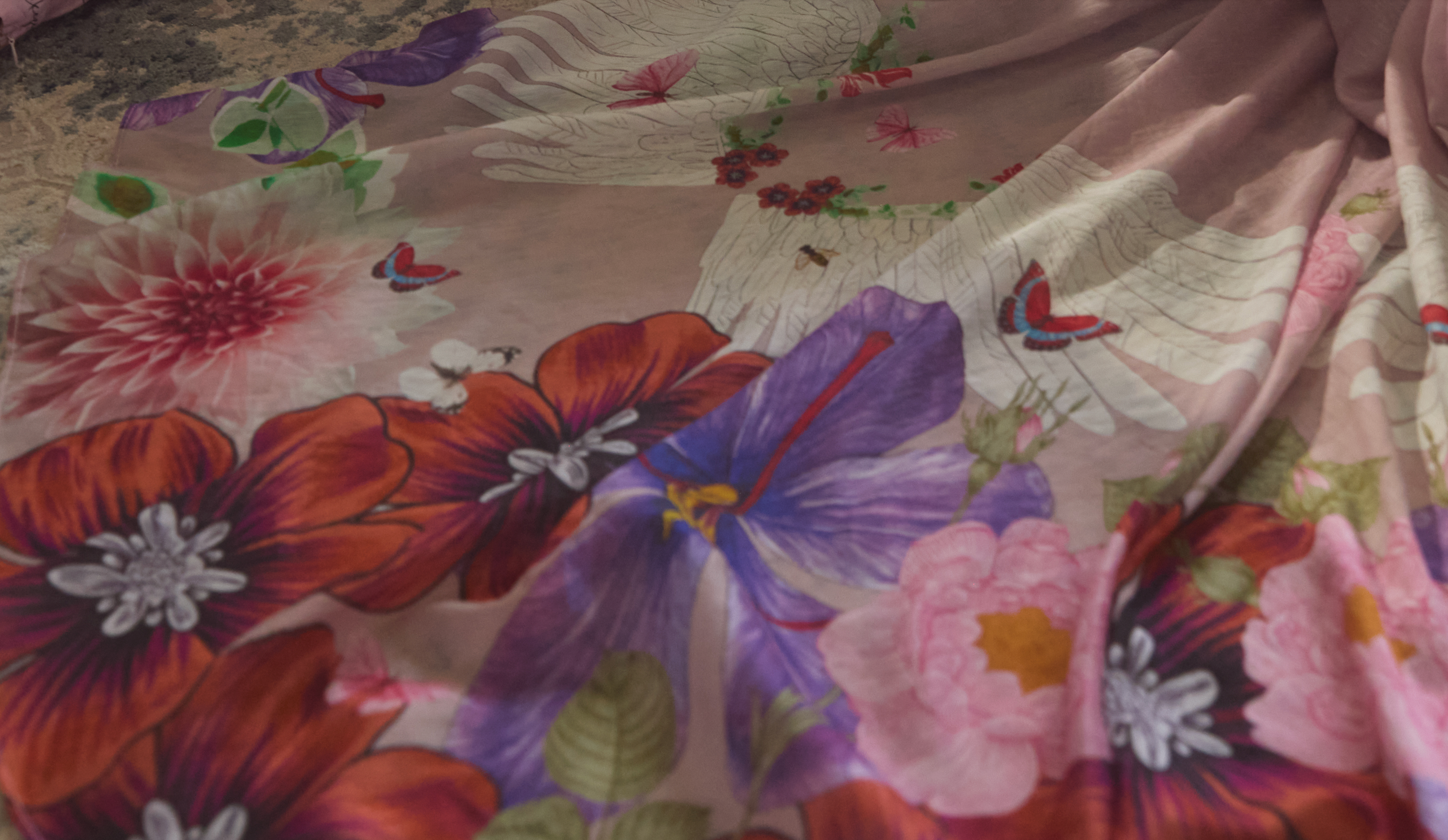 WINGS & VINES MAXI